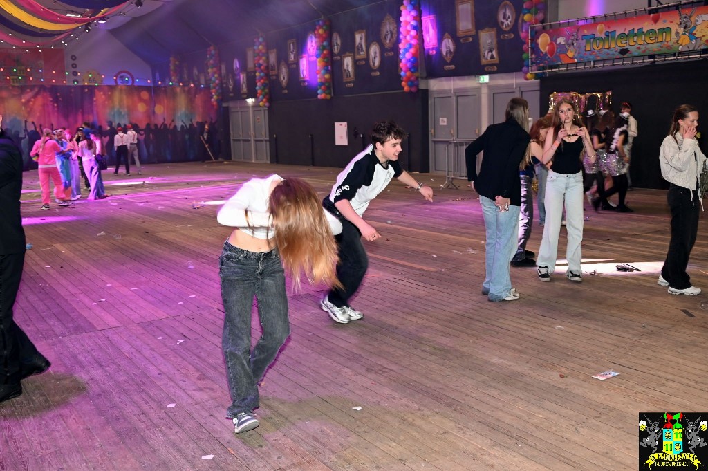 ../Images/Jeugd Opwarmbal 2026 200.jpg